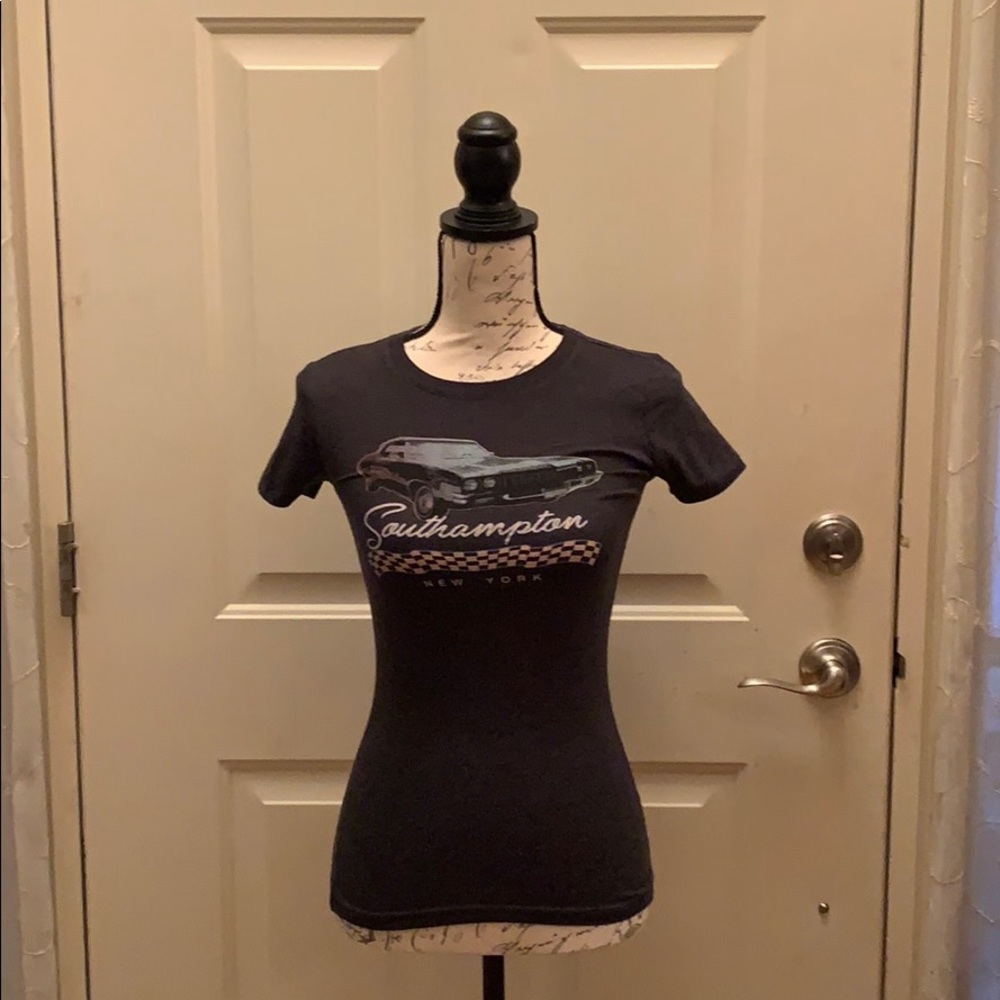 Graphic tee-shirt
